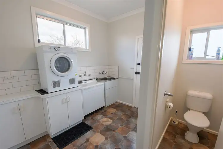 Fifth view of Homely house listing, 1 Wattle Street, Horsham VIC 3400