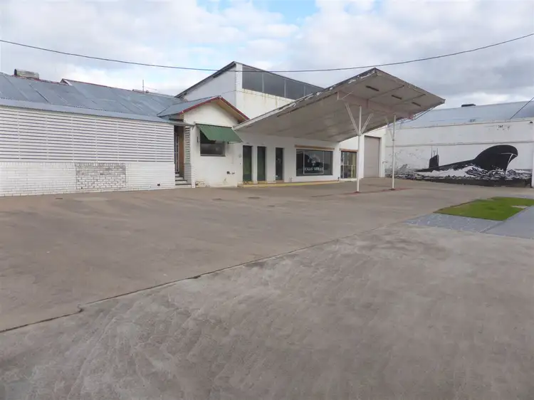 124 Albury Street, Holbrook NSW 2644