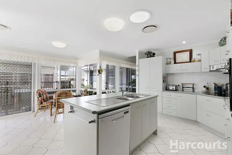Seventh view of Homely house listing, 7 Parisi Court, Urraween QLD 4655