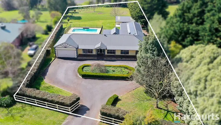 28 Pepperell Drive, Drouin VIC 3818