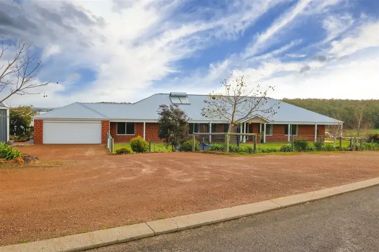 100 Lakeview Crescent, Bridgetown WA 6255
