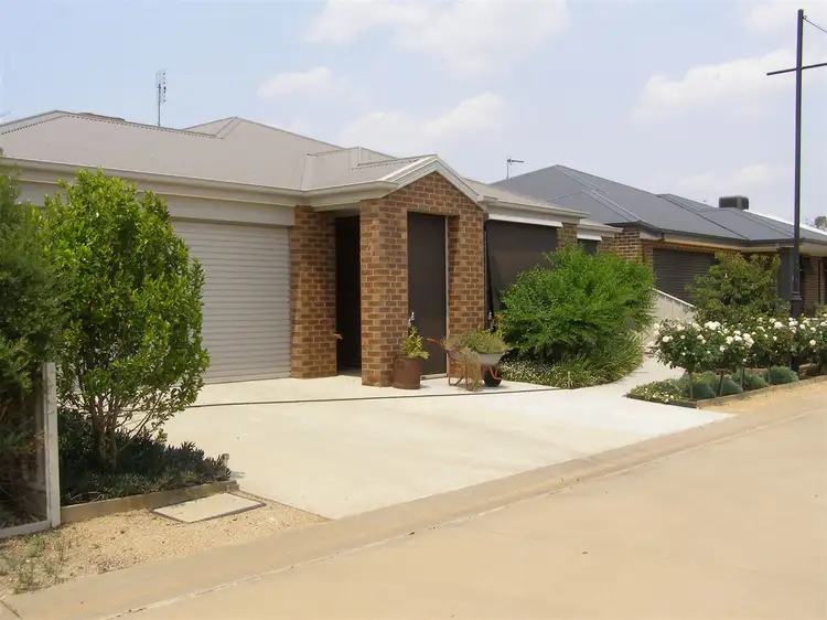 4 Gardner Crt, Moama NSW 2731