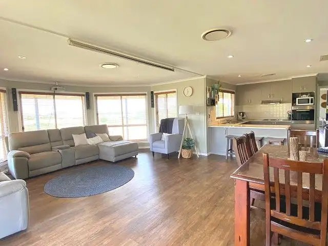 7 Clifton Place, Cobar NSW 2835