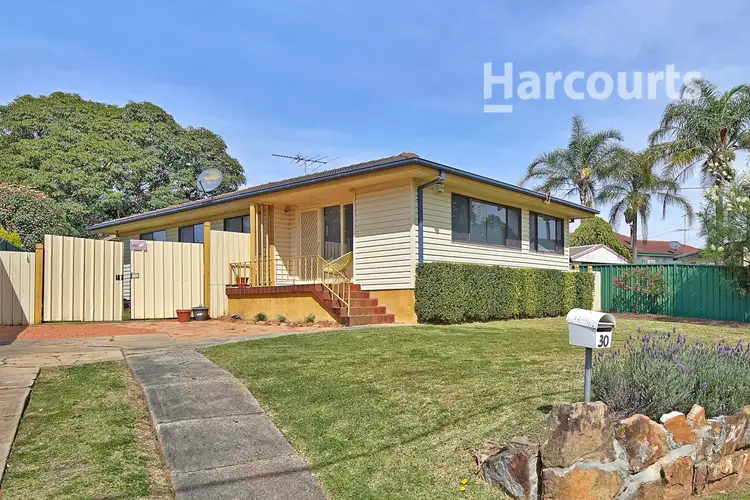 30 Lindesay Street, Leumeah NSW 2560