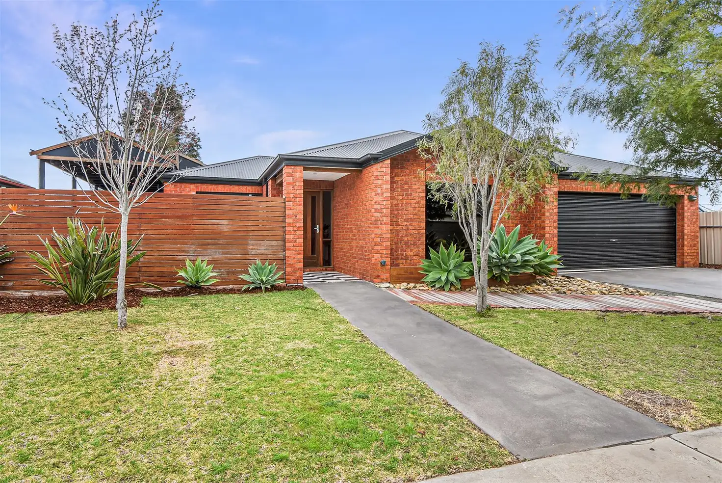 Main view of Homely house listing, 2 Burnlea Drive, Horsham VIC 3400