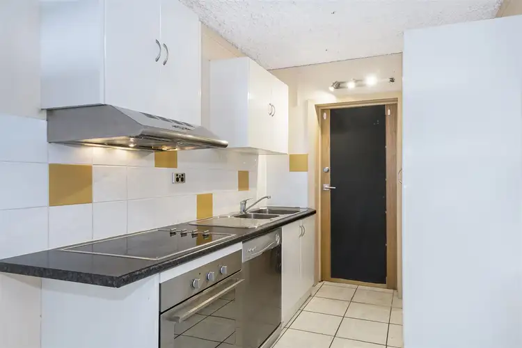 Third view of Homely apartment listing, 4/27 Gilbert Crescent, Castle Hill QLD 4810