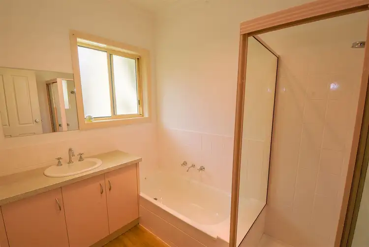 Sixth view of Homely house listing, 16 De Castella Drive, Horsham VIC 3400