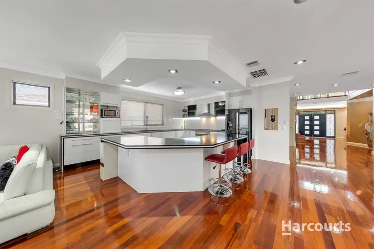 Fifth view of Homely house listing, 7 Honeyeater Terrace, Cairnlea VIC 3023