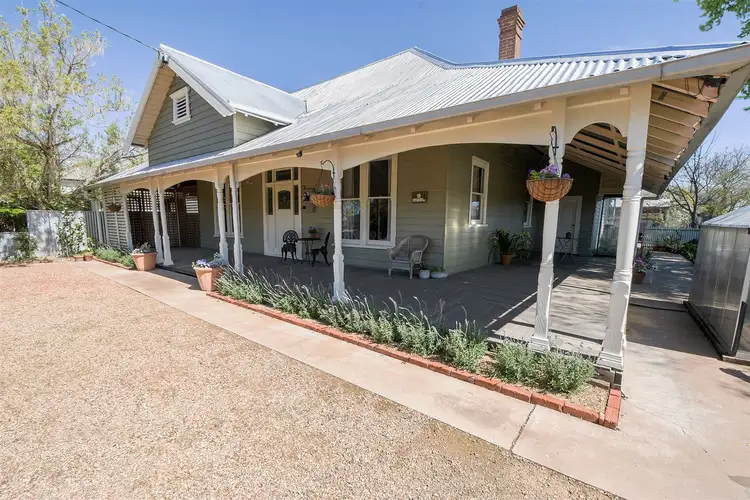 10 Urquhart Street, Horsham VIC 3400