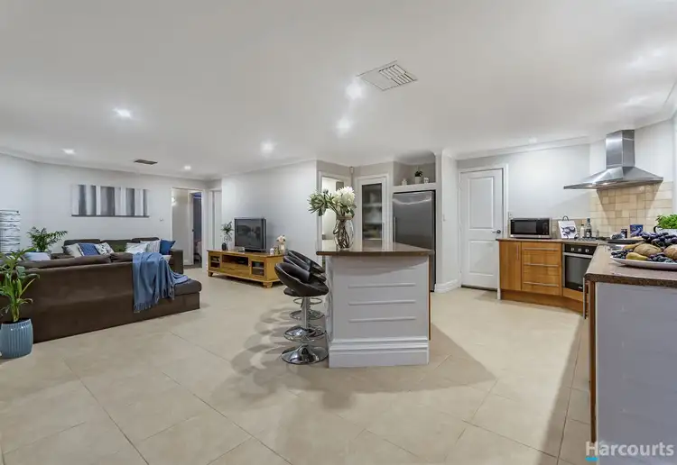 Fourth view of Homely house listing, 2 Midlothian Crescent, Kinross WA 6028