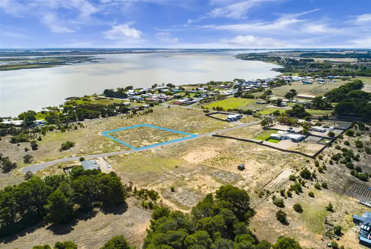 10 (Lot 17) Collet Drive, Hindmarsh Island SA 5214
