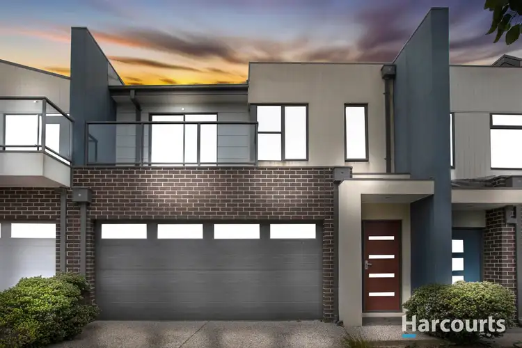 Main view of Homely townhouse listing, 60 Daymar Circuit, Craigieburn VIC 3064