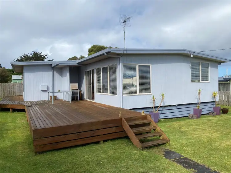 16 Blackwood Street, Grassy TAS 7256