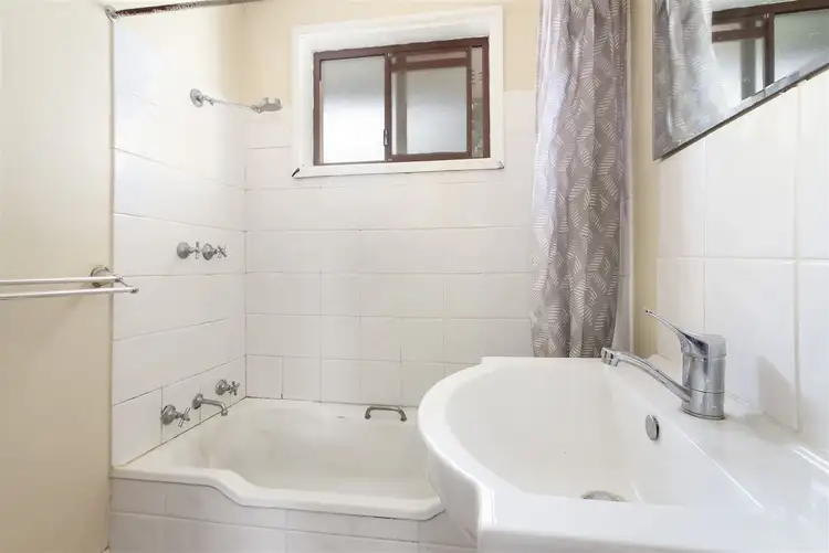 Fourth view of Homely apartment listing, 2/4 Woodstock Street, Tamworth NSW 2340