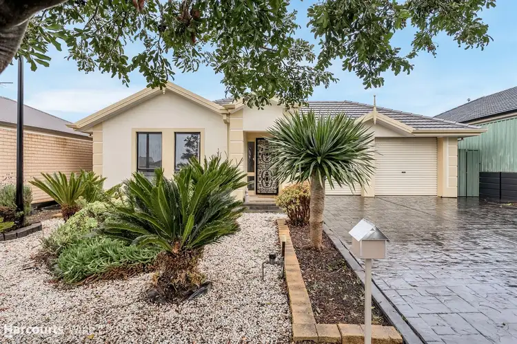 3 Nevarc Mews, Hallett Cove SA 5158