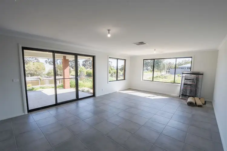 Fourth view of Homely house listing, 8 Brady Court, Horsham VIC 3400