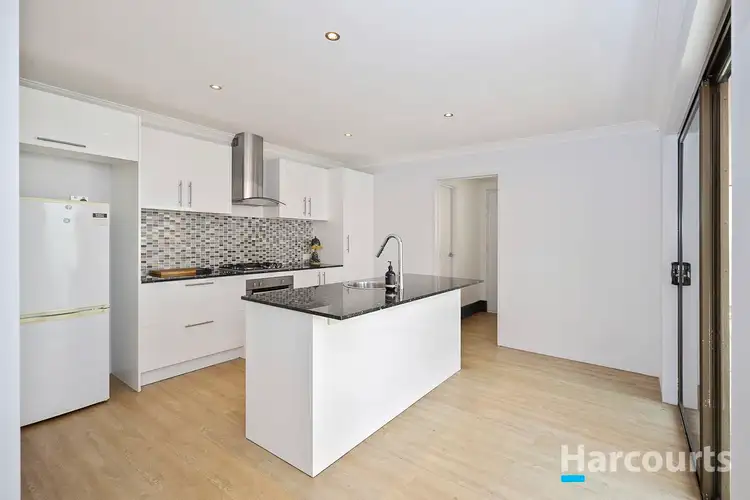 11 Fluellen Way