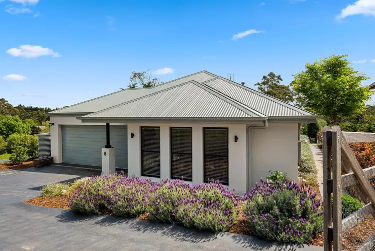 6 Rochester Drive, Bundanoon NSW 2578