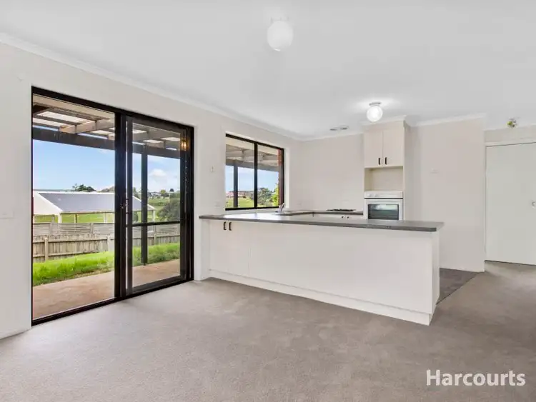 Fifth view of Homely house listing, 11 Bell Park Close, Warragul VIC 3820