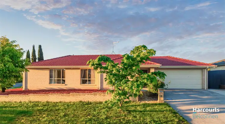 10 Keaney Street, Macgregor ACT 2615