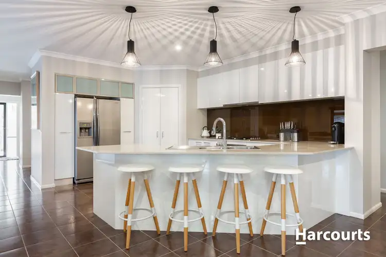 Sixth view of Homely house listing, 6 Isobel Parade, Beaconsfield VIC 3807