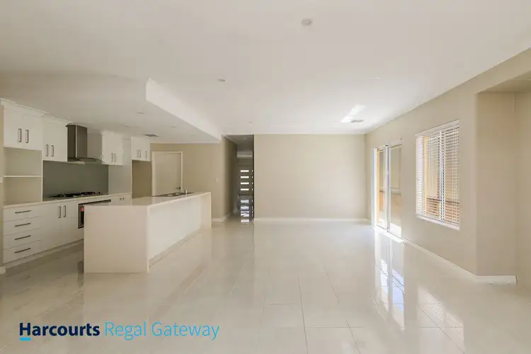 Sixth view of Homely house listing, 6 Luna Link, Wandi WA 6167