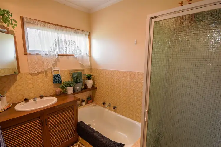 Fifth view of Homely house listing, 23 Kalimna Avenue, Horsham VIC 3400