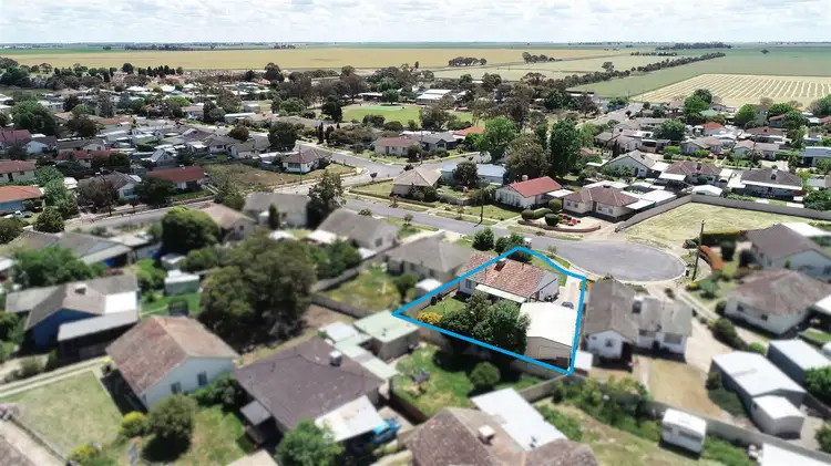 Second view of Homely house listing, 6 Knight Place, Horsham VIC 3400
