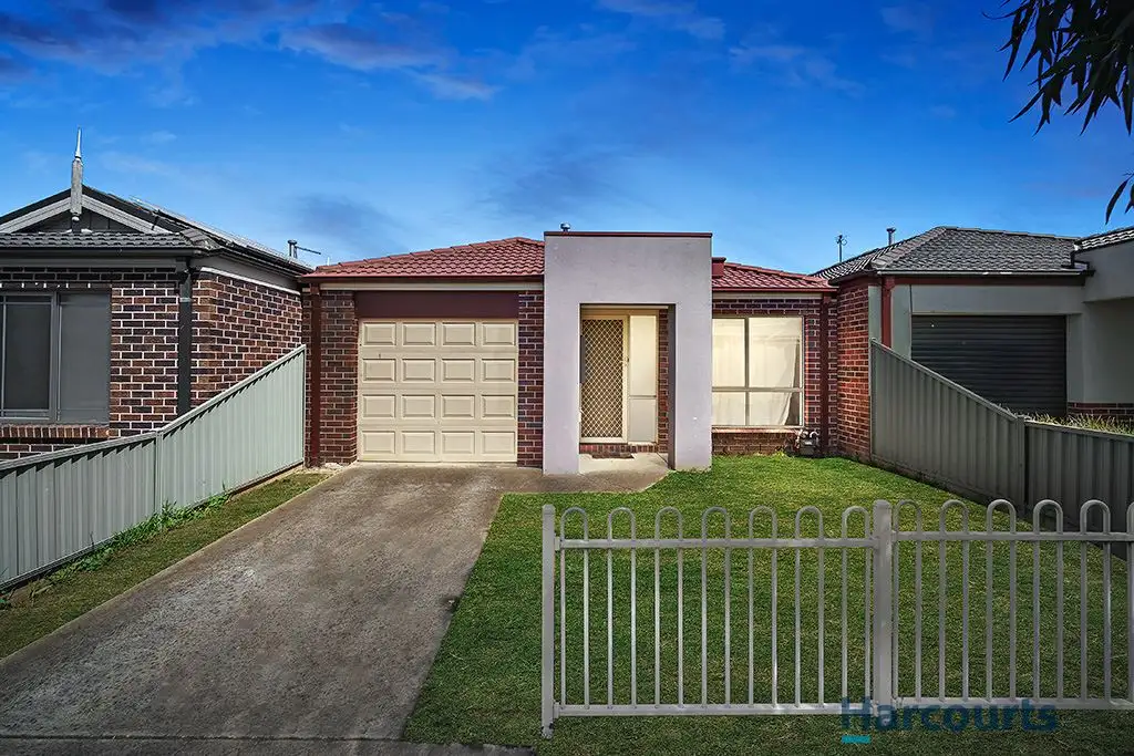 Main view of Homely townhouse listing, 16 Oscar Drive, Sebastopol VIC 3356