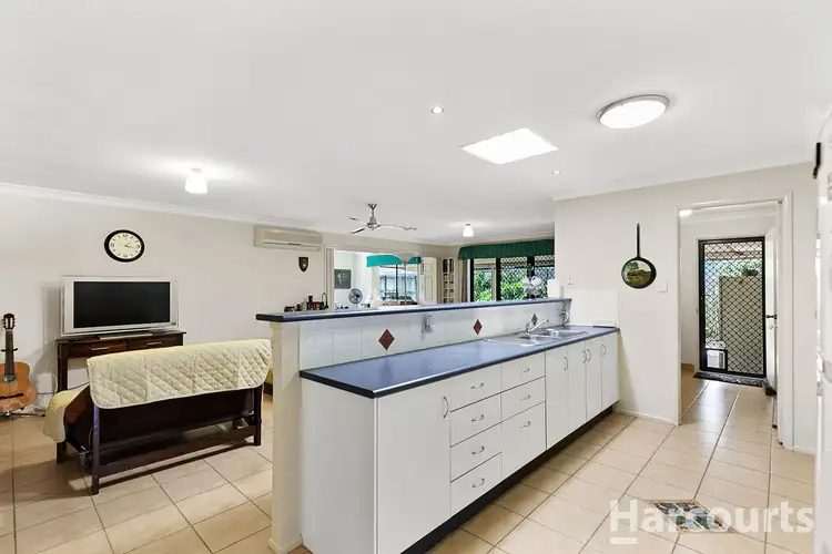 6 Marcocci Street, Urraween QLD 4655