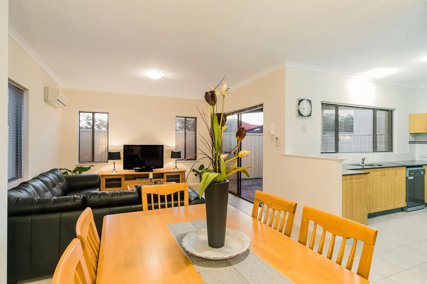 Main view of Homely unit listing, 6/111 Kent Street, Rockingham WA 6168