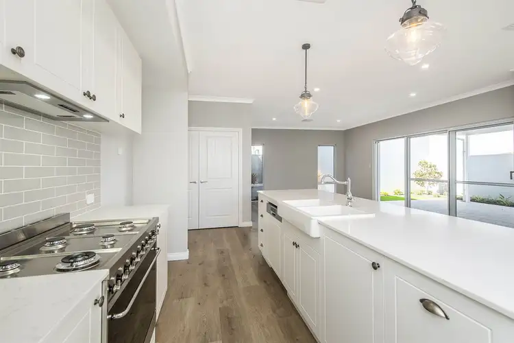 Fourth view of Homely house listing, 6/6 Shayne Street, Halls Head WA 6210
