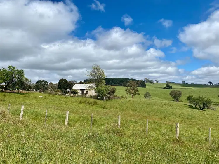 9 Marshalls Road, Casterton VIC 3311