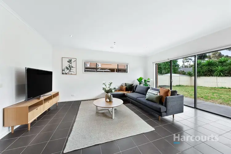 Fifth view of Homely house listing, 10 Inverness Court, Cairnlea VIC 3023