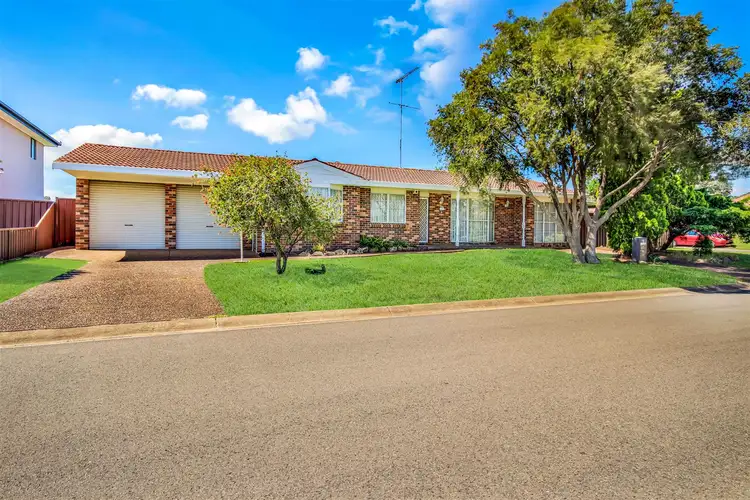 1 Rotorua Road, St Clair NSW 2759