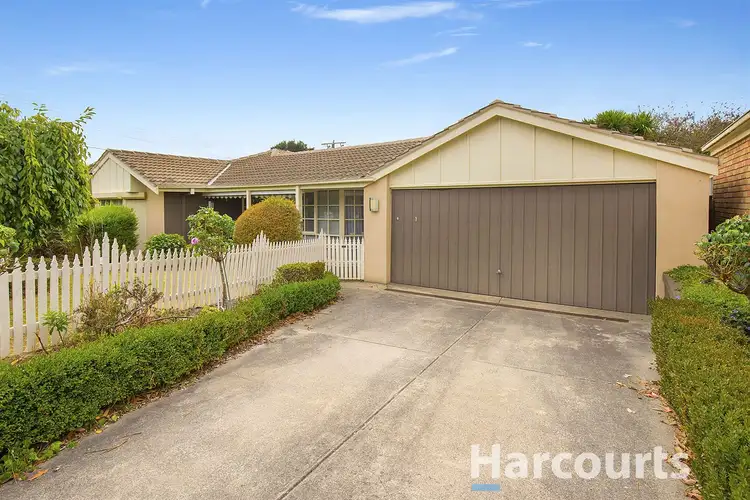 1 The Grove, Boronia VIC 3155