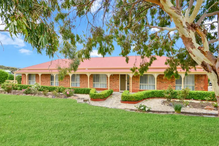 2 Manly Grove, Hayborough SA 5211