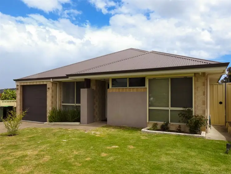 12 George Street, Yakamia WA 6330