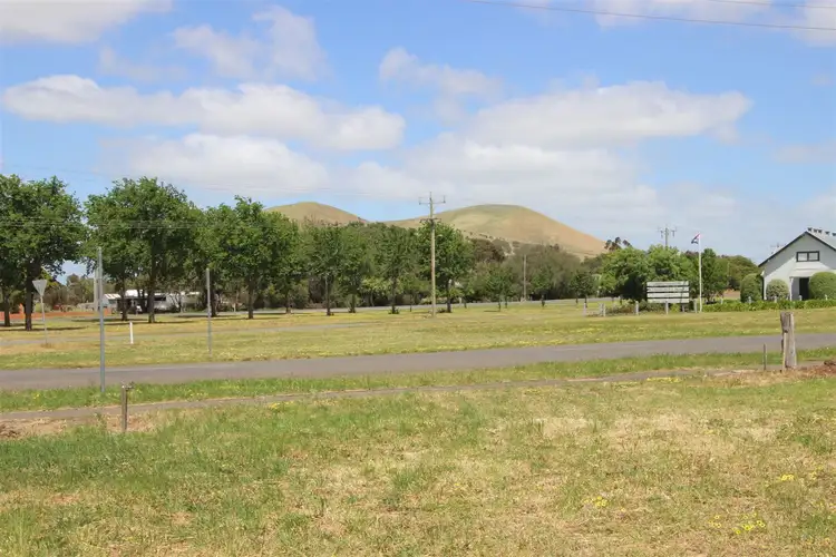 2 Chatsworth Road, Derrinallum VIC 3325