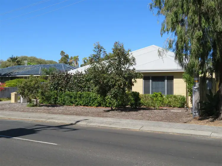 46 Ford Road