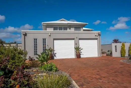 Second view of Homely house listing, 8 Queen Court, Hindmarsh Island SA 5214