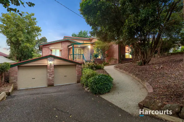 10 Churchill Park Drive, Lysterfield South VIC 3156