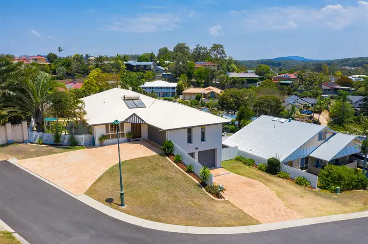 8 Seaforth Close, Albany Creek QLD 4035