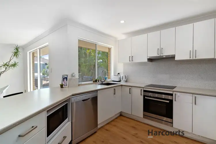 Sixth view of Homely house listing, 2 Woolcock Court, Ashfield WA 6054