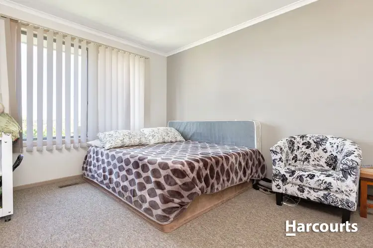 Fifth view of Homely house listing, 1/17 Maryn Close, Berwick VIC 3806
