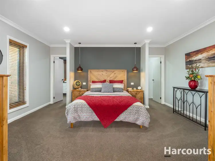 Sixth view of Homely house listing, 28 Highvale Rise, Warragul VIC 3820