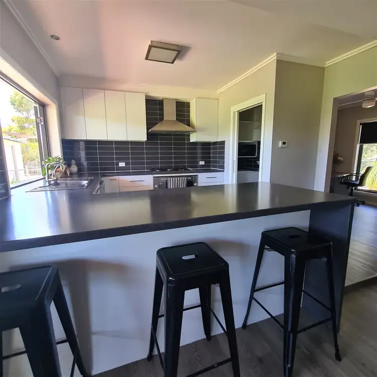Fifth view of Homely house listing, 3 Canonsgate Avenue, Kerang VIC 3579
