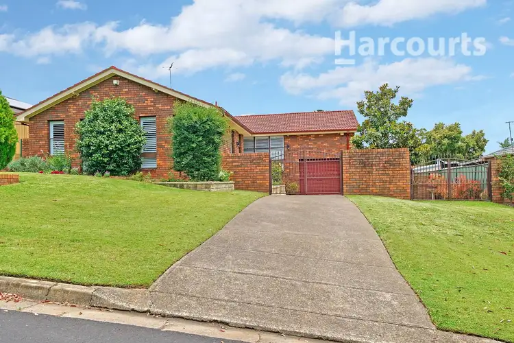 5 Barooga Avenue, Bradbury NSW 2560