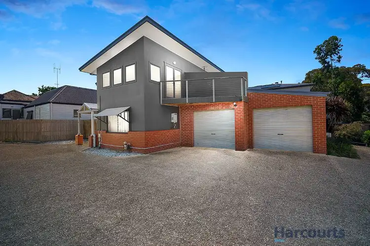 2/216 Clayton Street, Canadian VIC 3350