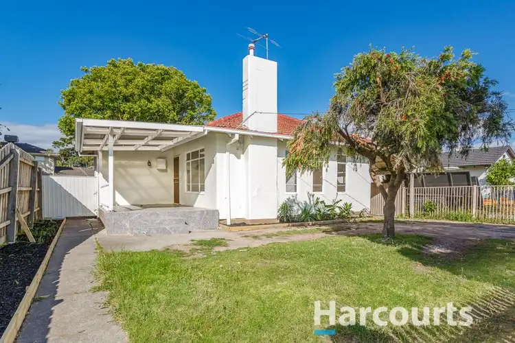 27 Latham Crescent, Dandenong North VIC 3175